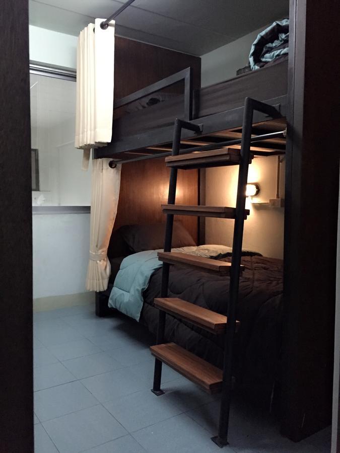 Bedtiny Hostel (Adults Only) Chiang Mai Dış mekan fotoğraf