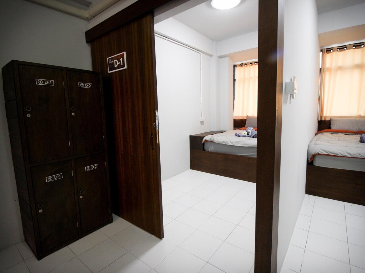 Bedtiny Hostel (Adults Only) Chiang Mai Dış mekan fotoğraf